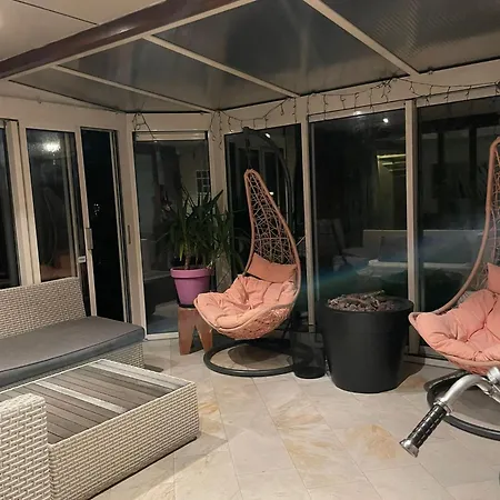 فيلة Luxury Waddinxveen